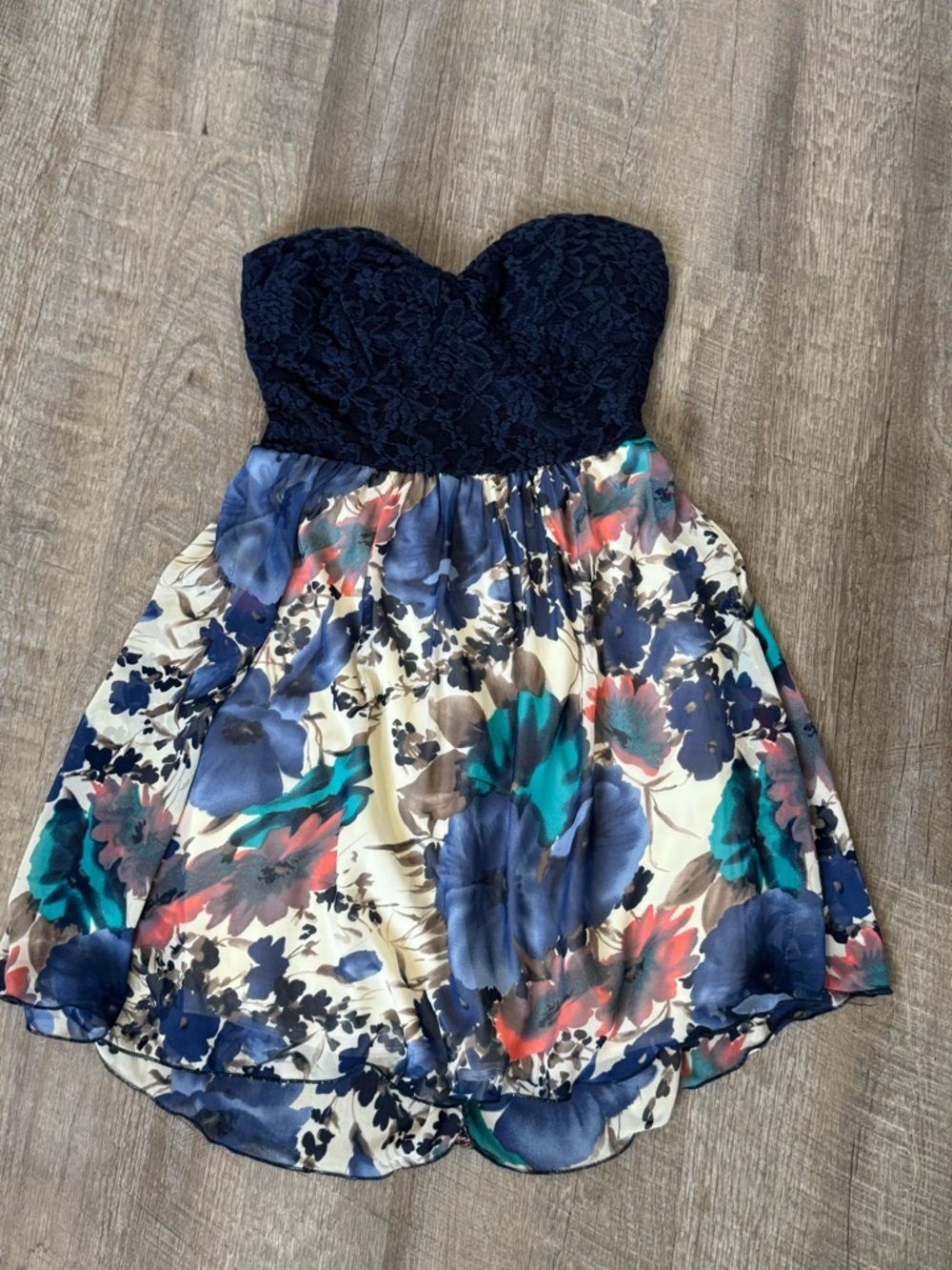 Windsor strapless floral-print Mini Dress, featuring open back, M